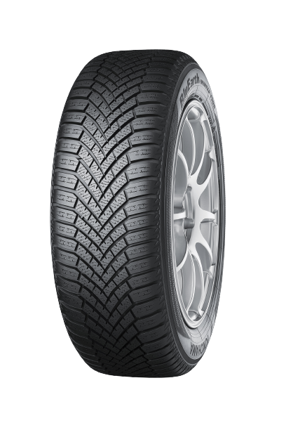 225/45 R 17 YOKOHAMA BluEarth V906  téli